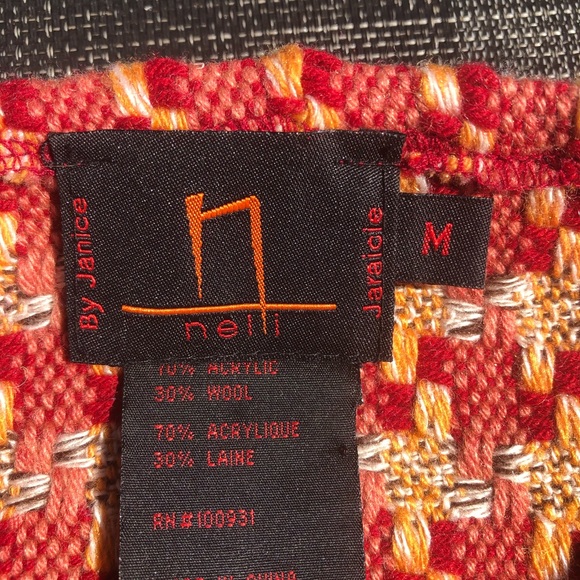 Cutest!! 🍁🍂 wool blend top - Picture 8 of 10